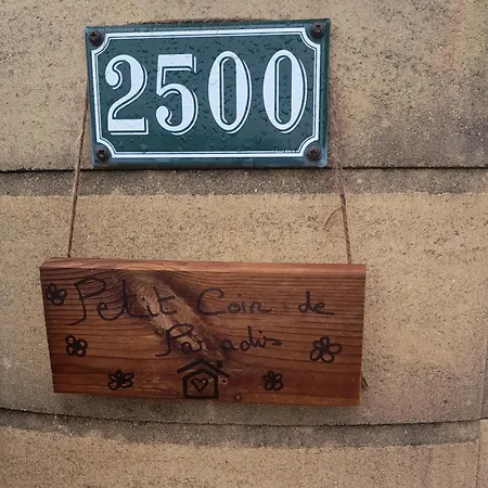 Petit Coin De Paradis Daire Romans-sur-Isère